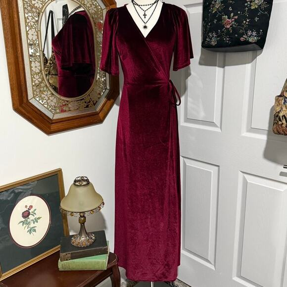 Baltic Born Burgundy Red Velvet Velour Short Flutter Sleeve Maxi Wrap Dress S - Picture 1 of 7